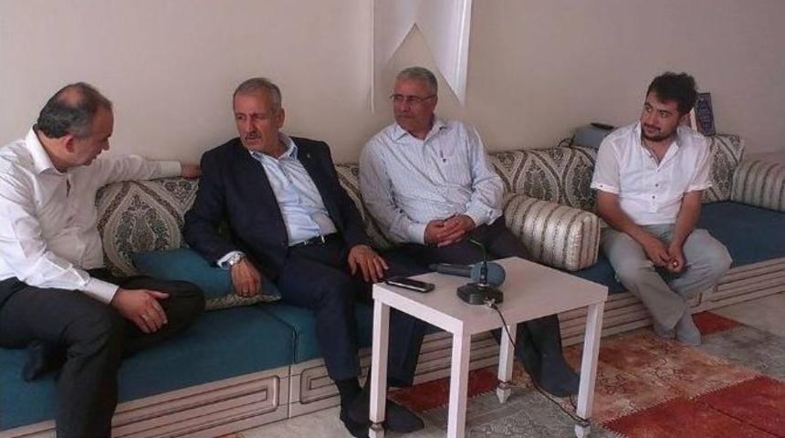 Ak Parti Milletvekili Şahin: &ldquo;&uuml;lkenin Menfaati İ&ccedil;in Kim İlkelerinden Vazge&ccedil;erse Onunla Koalisyon Kurmaya Hazırız&rdquo;