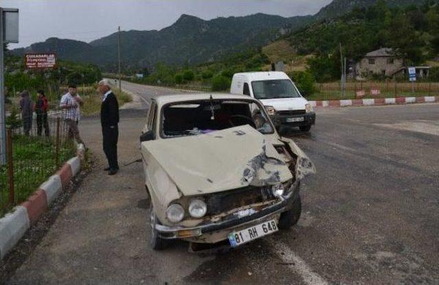 Andırın'da Kaza: 3 Yaralı