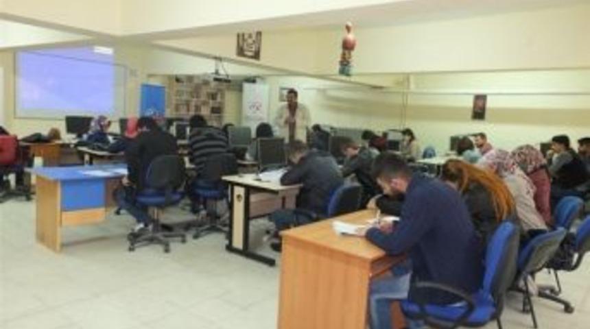 Yozgat Gen&ccedil;lik Merkezi "uygulamalı Girişimcilik Eğitim Kursu" D&uuml;zenledi