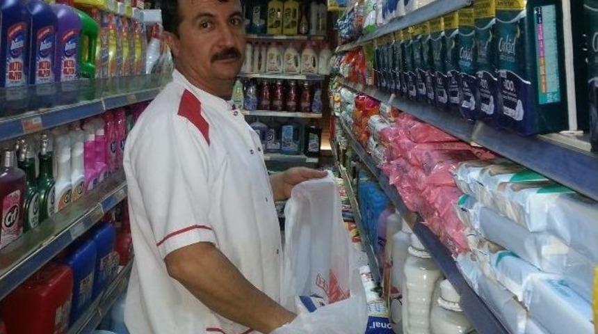 Ramazan Ayını Bekleyen Gevaşlı Esnaflar Umduklarını Bulamadı