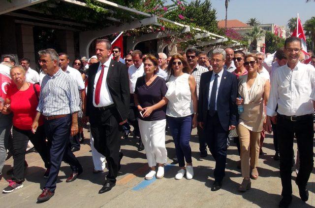 Mersin'de CHP'den alternatif 30 Ağustos kutlaması