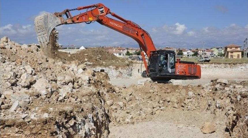 Karaman&rsquo;da Fuar Ve Kongre Merkezi&rsquo;nde &Ccedil;alışmalar Başladı