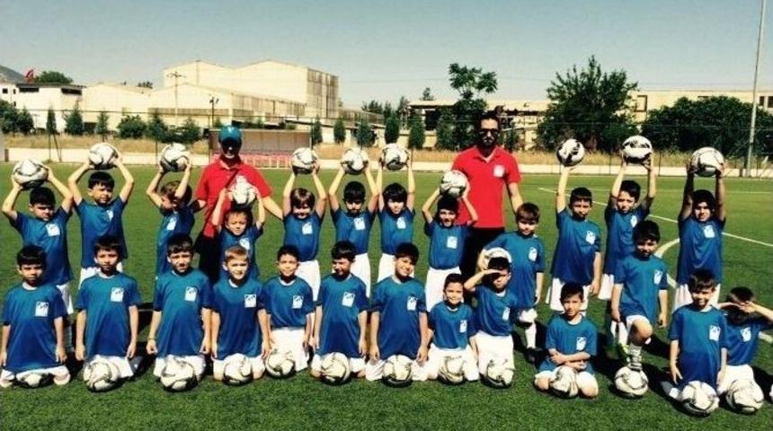 Yunusemre Belediyespor Yeni Yetenekler Keşfediyor