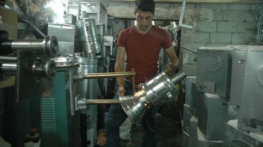 Van&rsquo;ın &Ccedil;ayı Semaverde Tat Alıyor