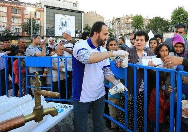 Sultangazi’de Dev Çorba Çeşmesi