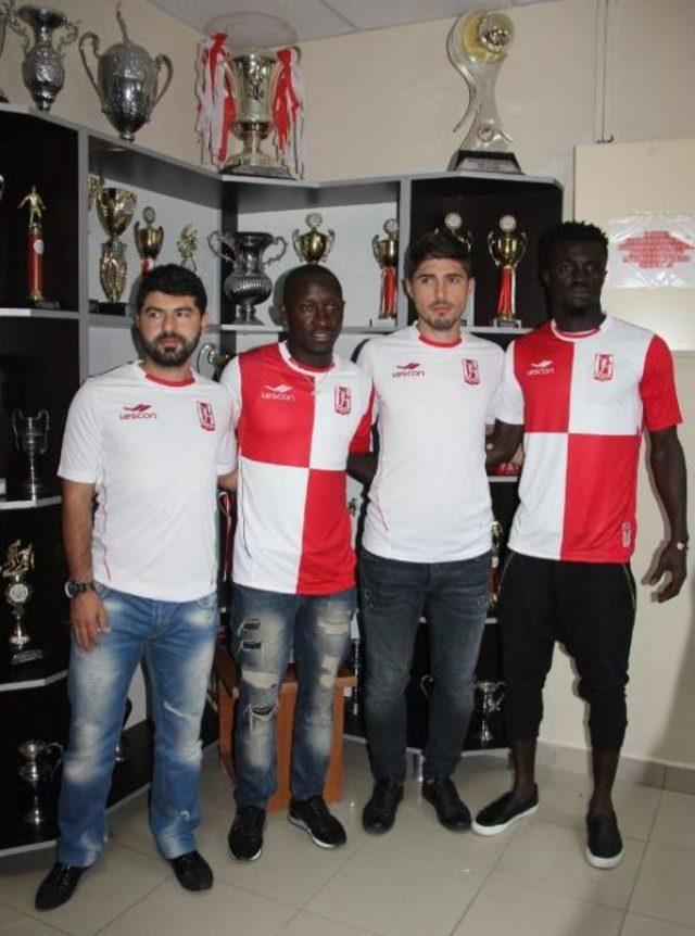 Balıkesirspor'dan 4 Imza