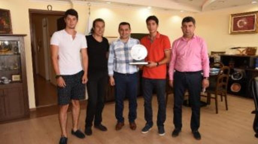 Başkan Y&uuml;cel, Toprak Razgatlıoğlu&rsquo;nu Tebrik Etti