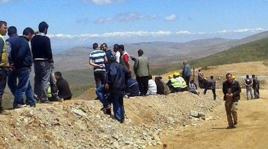 Yahyalı'da K&ouml;yl&uuml;lerden Maden Ocağı &Ouml;n&uuml;nde Eylem