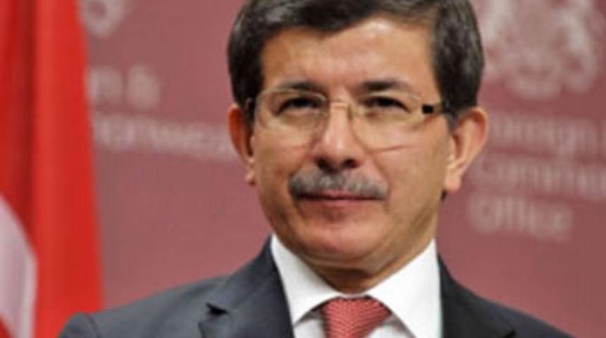 Davutoğlu’ndan tartışılacak Türkiye tasviri