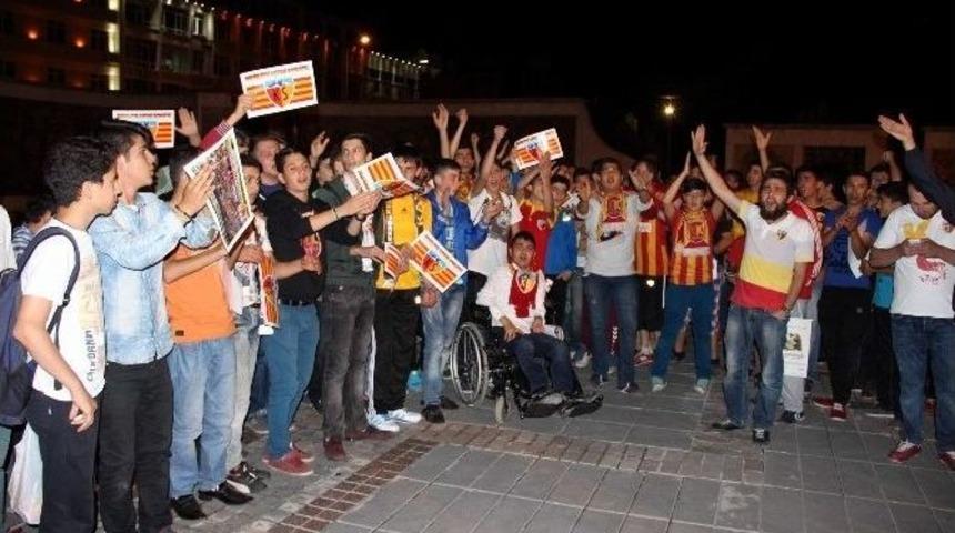 Kayserispor Taraftarı Takımlarına Sahip &Ccedil;ıkılmasını İstiyor