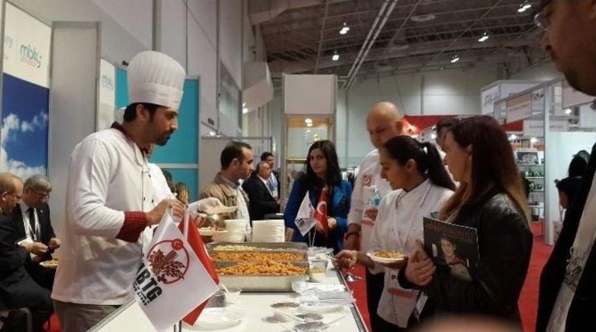 Kanada&rsquo;da T&uuml;rk Yemeklerine B&uuml;y&uuml;k İlgi