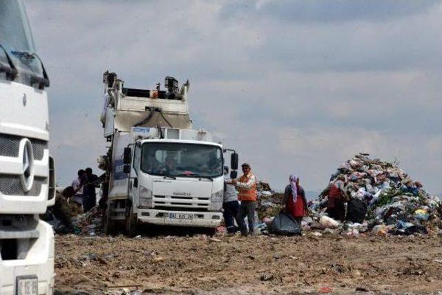 Konya'da Çöplük Alanda Bebek Cesedi Bulundu (2)