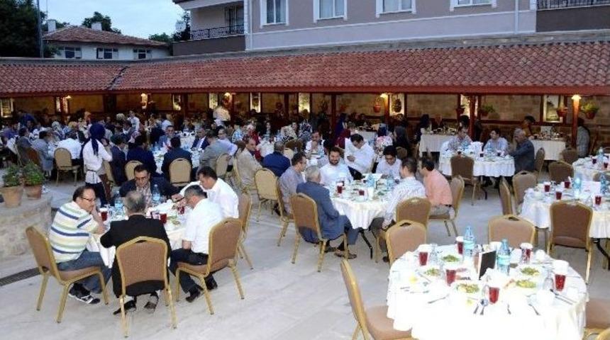 Başkan Toru&rsquo;dan Teşkilat Mensuplarına İftar