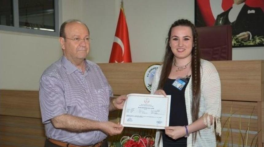 Efeler Belediyesi Bir Engeli Daha Ortadan Kaldırdı