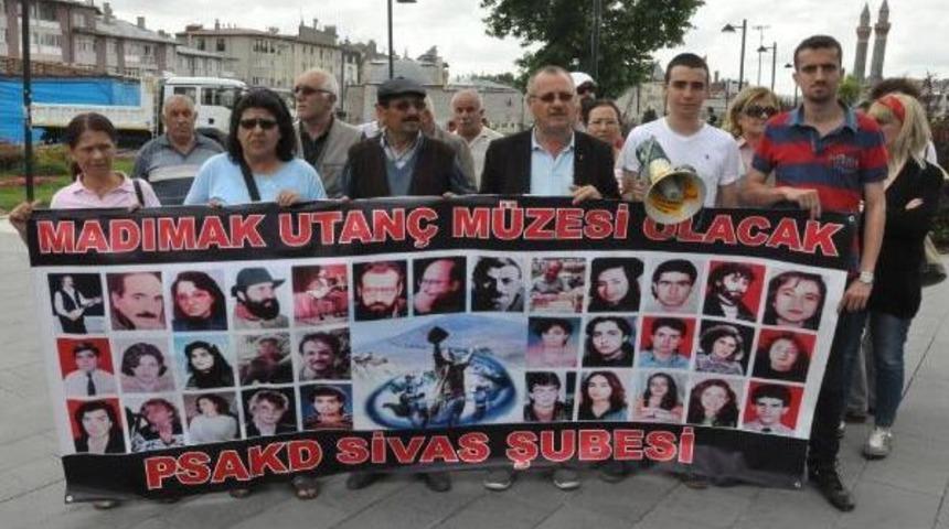 Sivas'ta Tertip Komitesinden '2 Temmuz' Çağrısı