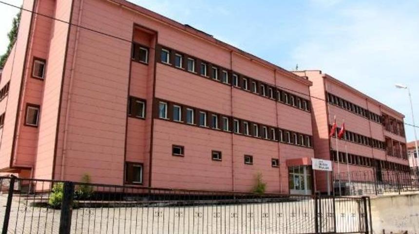 1 Milyon 300 Bin Liraya Onarılan Okula Yıkım Kararı