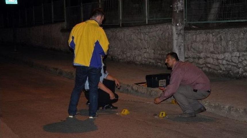 Bursa&rsquo;da Maganda Kurşunu 2 Kişiyi Yaraladı