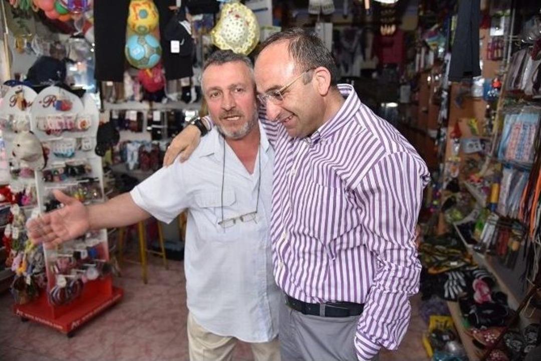 Başkan &Uuml;z&uuml;lmez&rsquo;den Hafta Sonu Mesaisi