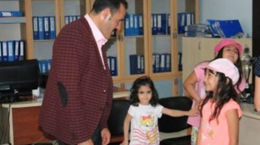 Kısacık: "&ccedil;ocuklar Geleceğimizin Teminatıdır&rdquo;