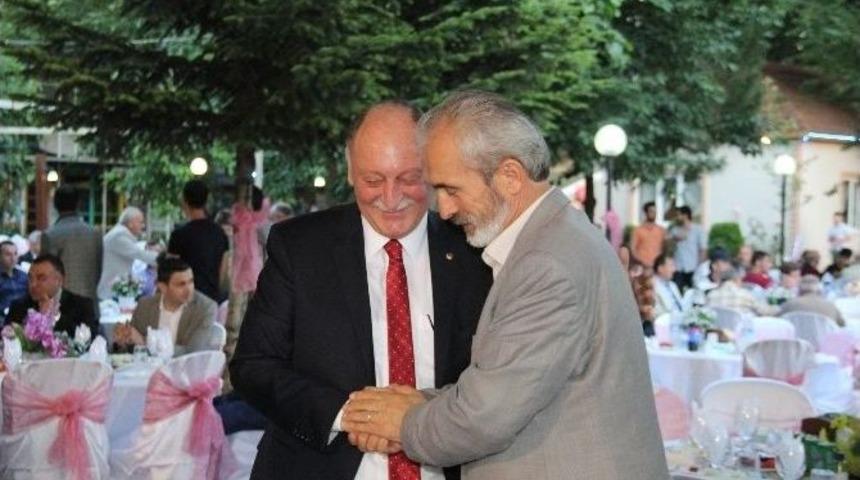 Atso&rsquo;dan Bayraktar Ve Coş&rsquo;a Teşekk&uuml;r Plaketi