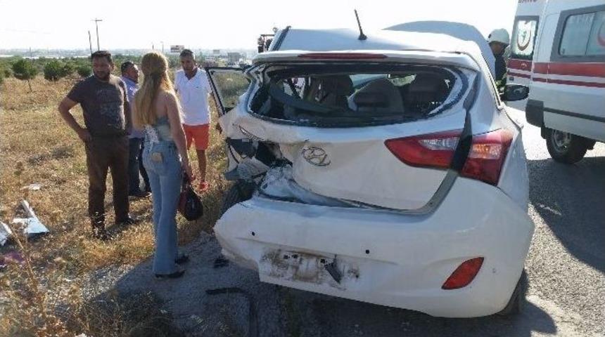 Didim&rsquo;de Trafik Kazası; 2 Yaralı