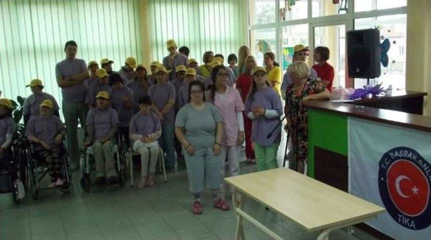 Tika&rsquo;dan Sırbistan Zra&ccedil;ak Fiziksel Ve Zihinsel Engelli Bakım Merkezi&rsquo;ne Destek
