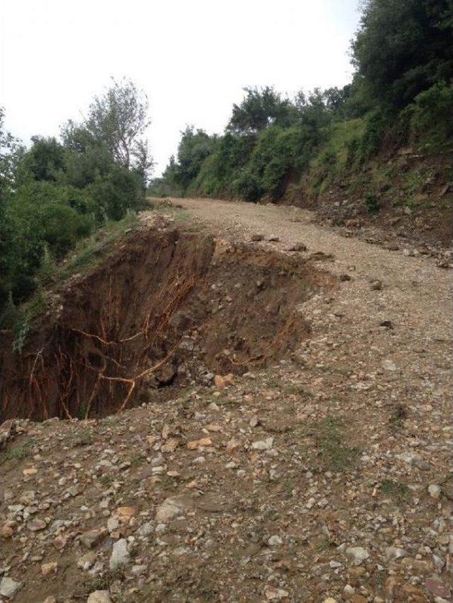 Heyelan, Andırın-Düziçi Bağlantı Yolunu Kapattı