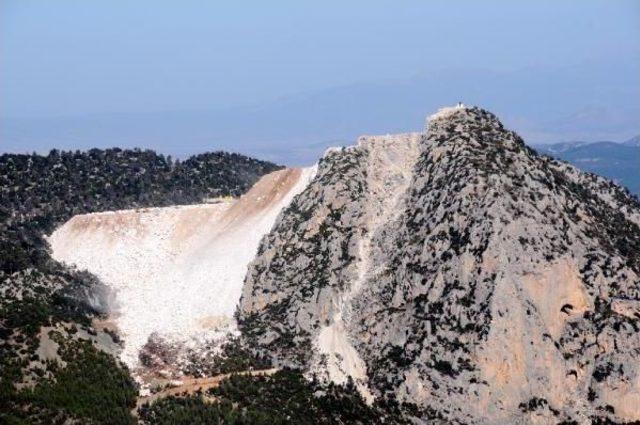 Bozulan Saklıkent Yoluna Kimse Sahip Çıkmadı