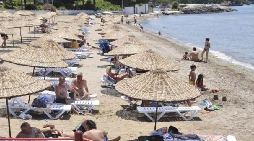 Kandıra Sahillerindeki Plajlarda Hareketlilik Başladı