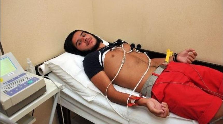 Futbolcular Sağlık Kontrol&uuml;nden Ge&ccedil;iyor