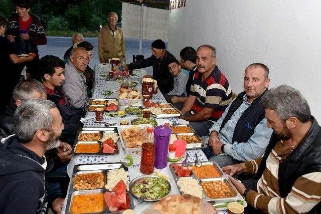 Gümüşhane’de Bu Gelenek 10 Yıldır Devam Ettiriliyor