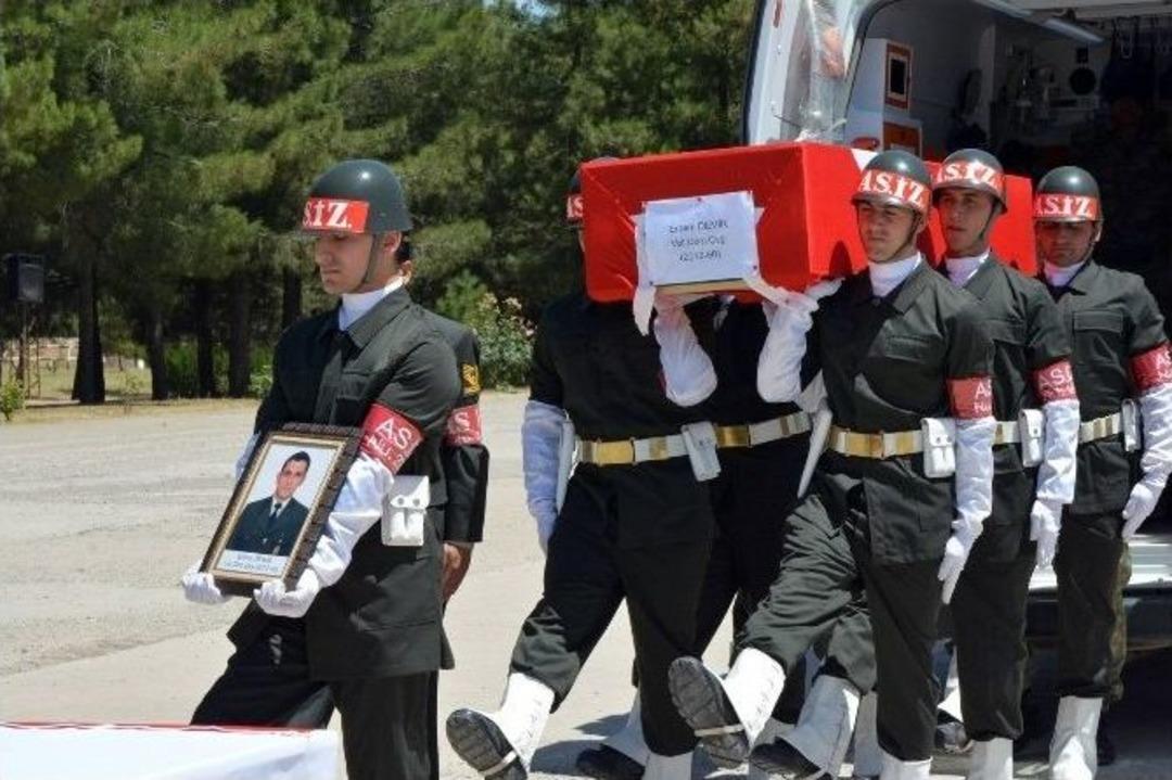 Şehit Uzman &Ccedil;avuş Erdem Demir İ&ccedil;in T&ouml;ren D&uuml;zenlendi