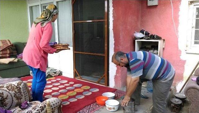 Kırıkkale’li İdil Ailesi 5 Aileye İftar Yemeği İkram Ediyor
