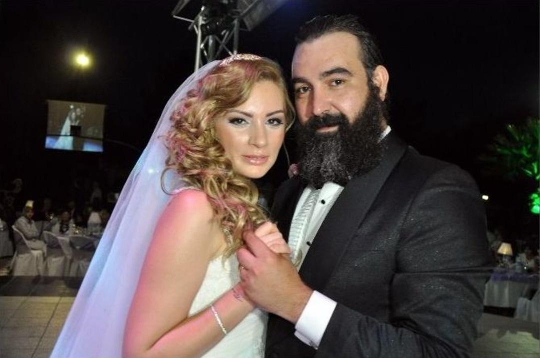 &Uuml;nl&uuml; Oyuncu Hasan K&uuml;&ccedil;&uuml;k&ccedil;etin Evlendi