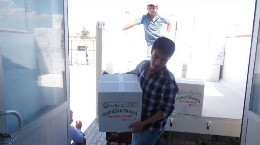 Yazıhan Belediyesi&rsquo;nden 400 Aileye Gıda Yardımı