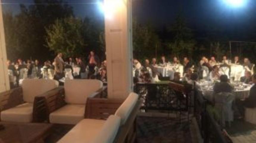 Başkan Yaşar&rsquo;dan Sandıklılı Hemşehrilerine İftar Yemeği