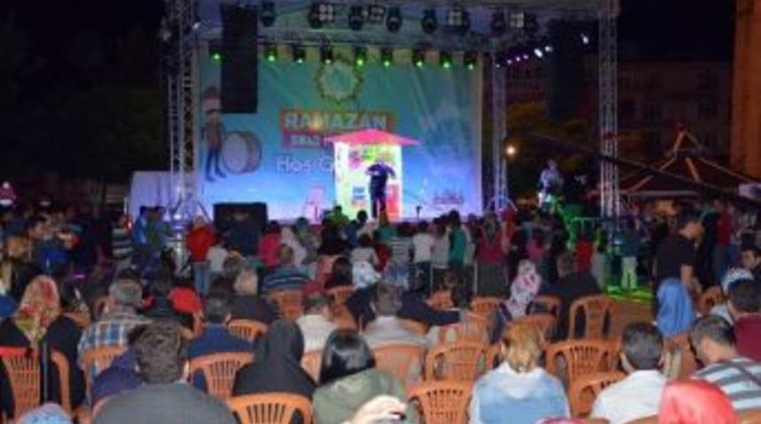 Ramazan Sokağında Kukla G&ouml;sterisi &Ccedil;ocukları Eğlendirdi