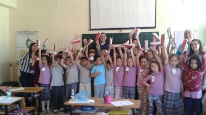 Halk Sağlığı M&uuml;d&uuml;rl&uuml;ğ&uuml;&rsquo;nden &Ouml;ğrencilere Ağız Diş Sağlığı Taraması