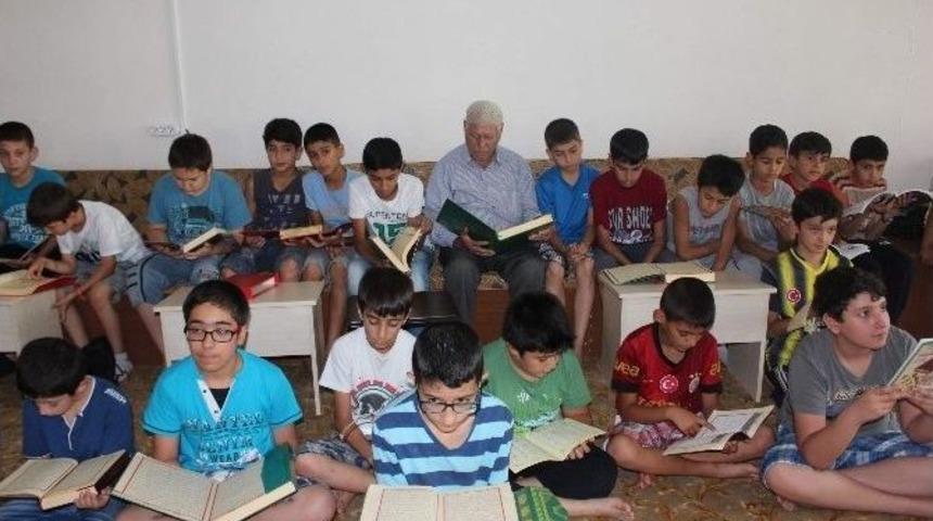 82 Yaşında Kur&rsquo;an Okumayı &Ouml;ğrendi