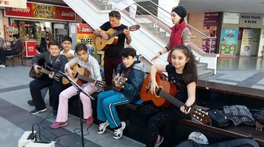 İzmit&rsquo;ten M&uuml;zik Sesi Y&uuml;kseliyor