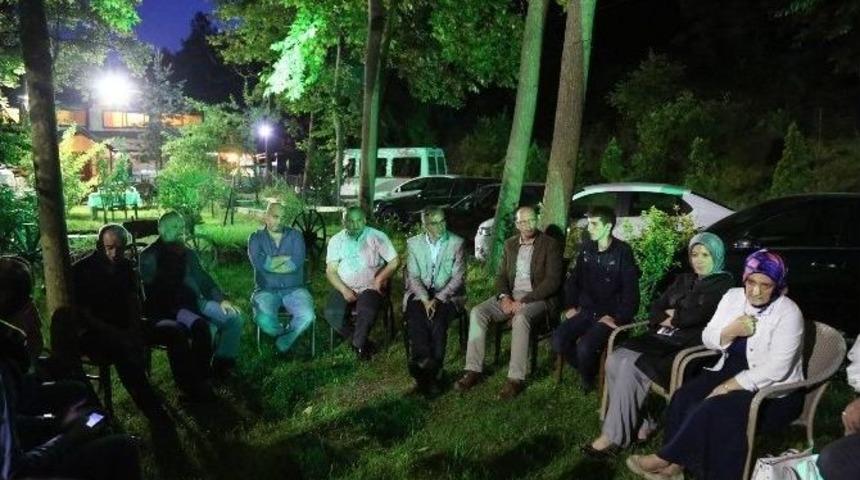 Başkan Yılmazer Meclis &Uuml;yelerine İftar Verdi