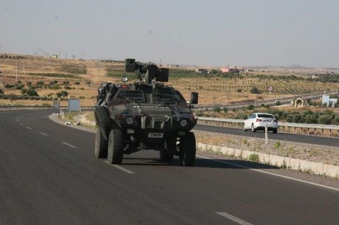 Suriye Sınırına Mekanize Piyade Taburu Kaydırıldı