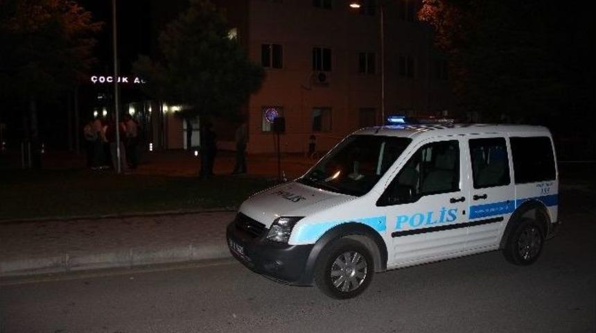 Er&uuml; &Ccedil;ocuk Hastanesi Acil Servisi&rsquo;nde Doktora Şiddet İddiası