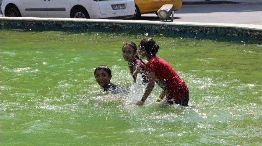 (&ouml;zel Haber) Savaşın &Ccedil;ocuklarından Tehlikeli Oyun