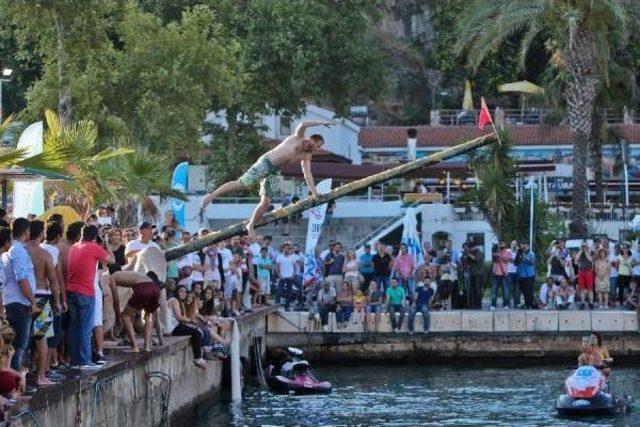 Antalya'da Kabotaj Bayramı'na Renkli Kutlama