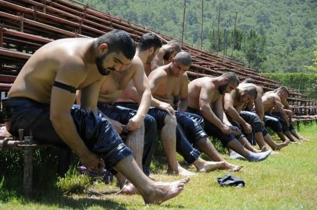 (&ouml;zel Haber) 40 Derece Sıcaklıkta Peşrev...