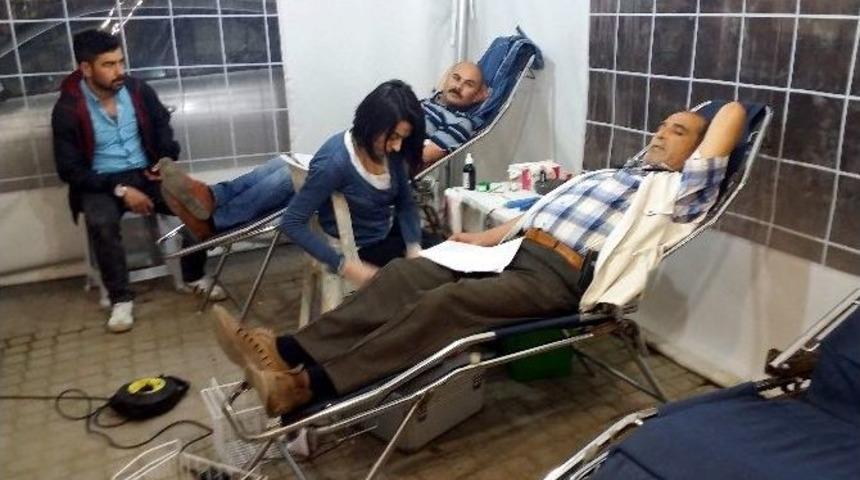 Kütahya’da İftar Sonrası Kan Bağışı