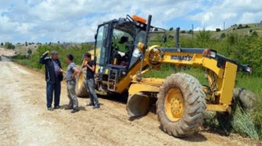 Taşkesiği Yolu Asfaltlanıyor