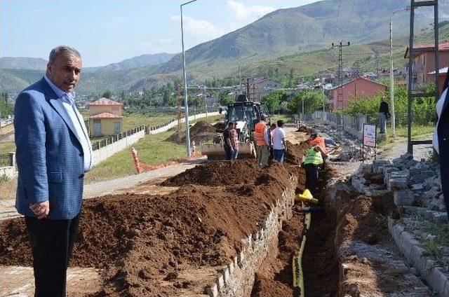 Tatvan’da Doğalgaz Çalışmaları Devam Ediyor