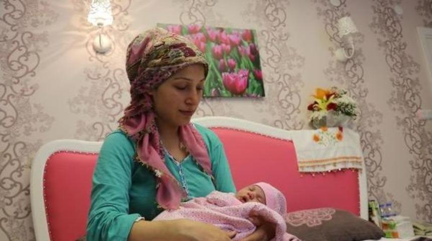 5 Yıldızlı Konforu G&ouml;ren 'normal Doğumu' Tercih Etti